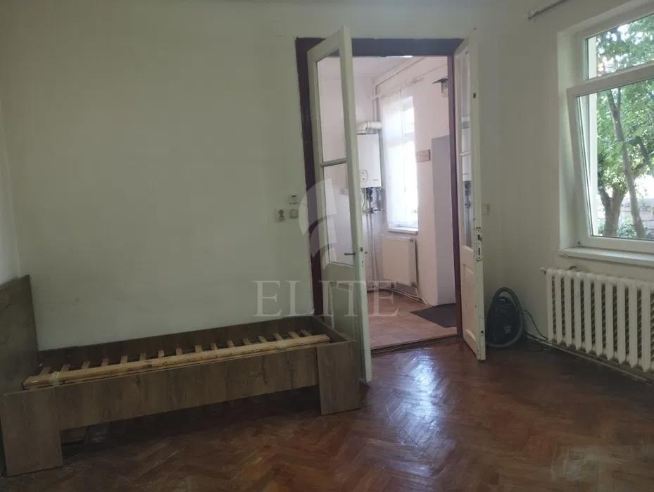 Apartament o camera în zona GRUIA-1181886