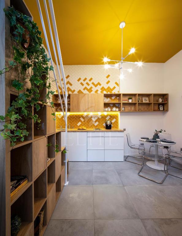 Apartament 2 camere în zona LICEUL MIHAI EMINESCU-1182097