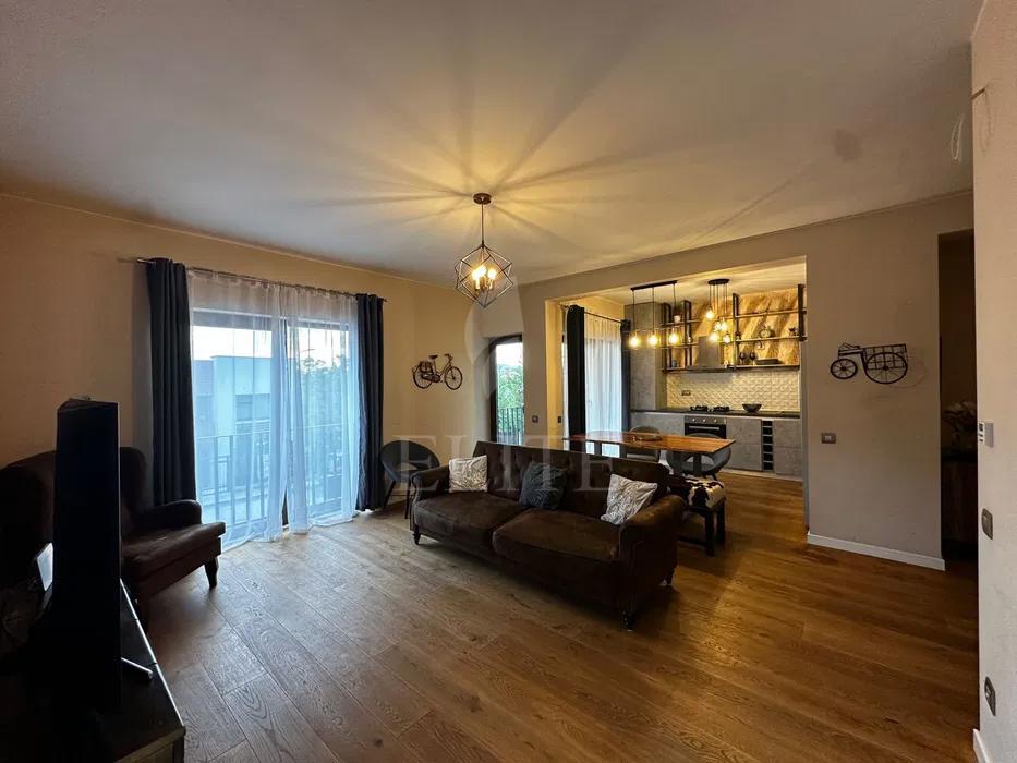 Apartament 3 camere în zona GRUIA-1182541