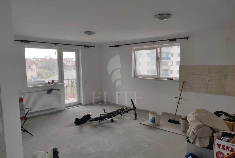 Apartament 3 camere în zona DAMBU ROTUND-1183836