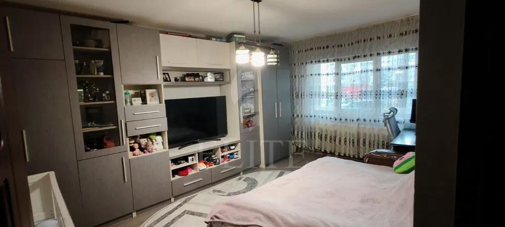 Apartament 3 camere în zona KAUFLAND-1184544