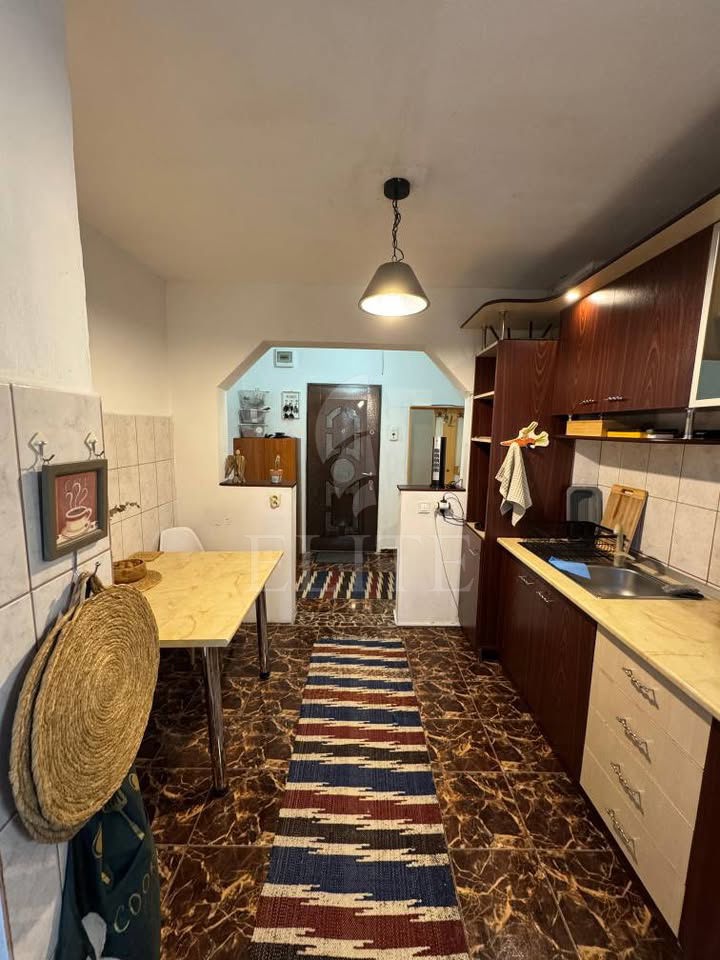 Apartament 2 camere în zona STRAZII LUNII-1185204