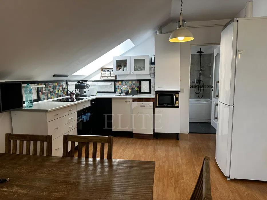 Apartament 3 camere în zona CAMPUL PAINII-1185348