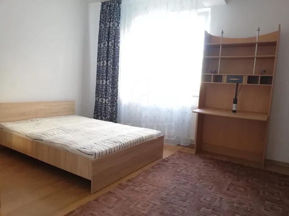 Apartament o camera în zona Colina-1186075