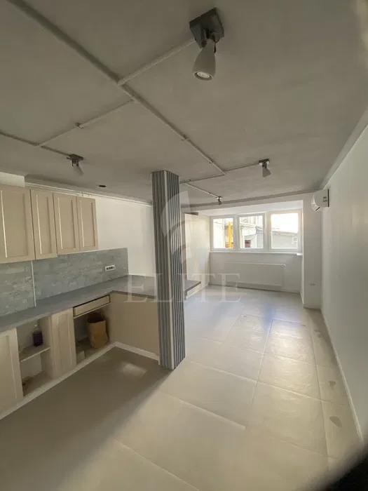 Apartament o camera în zona STRAZII CALEA FLORESTI-1186231