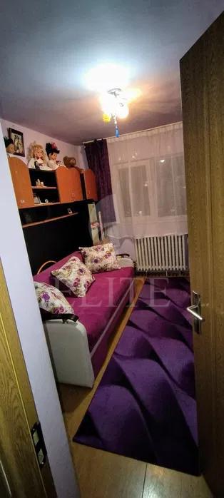 Apartament 3 camere în zona STRAZII MEHEDINTI-1187749