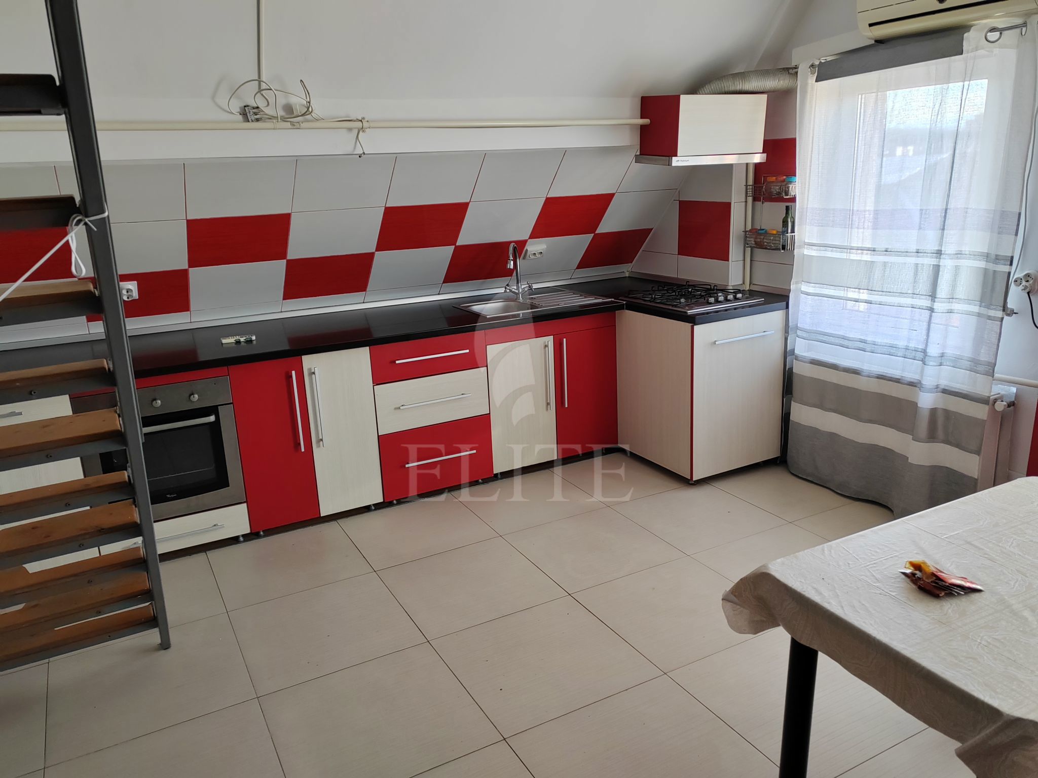 Apartament 3 camere în zona SOMESENI-1190852