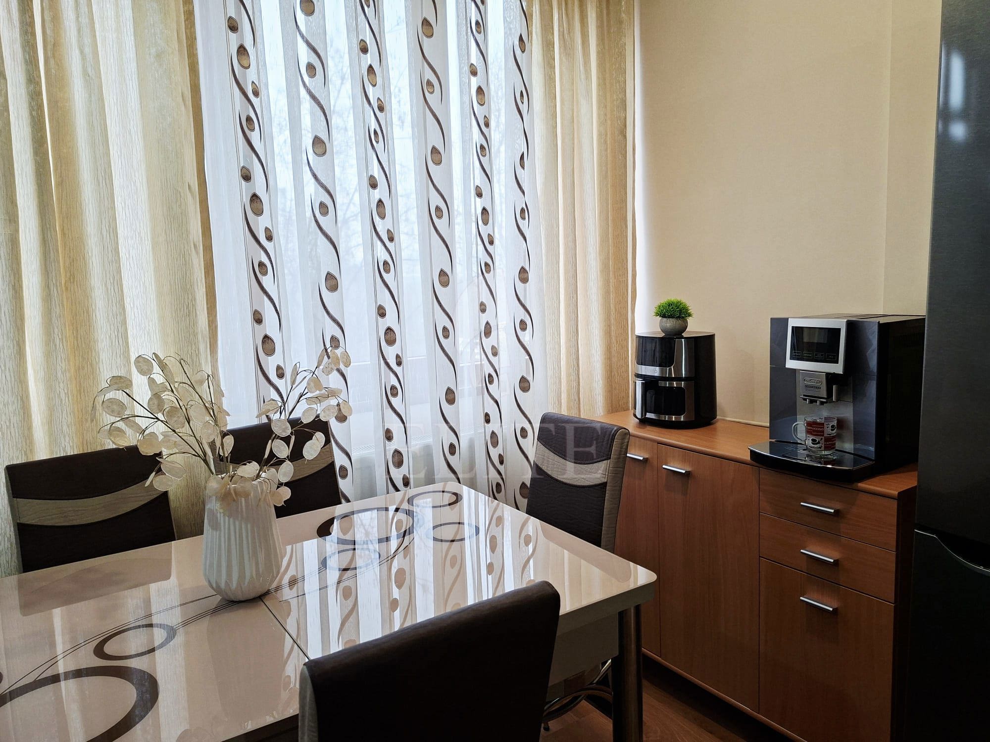 Garsoniera în zona MERCUR-1192427