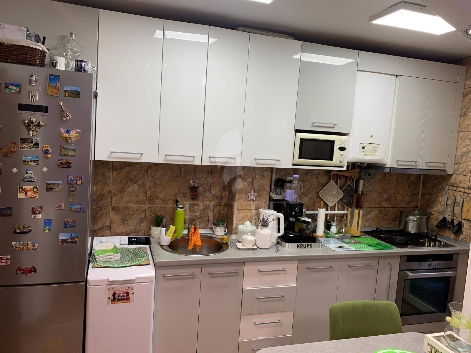 Apartament 3 camere în zona MINERVA-1192501