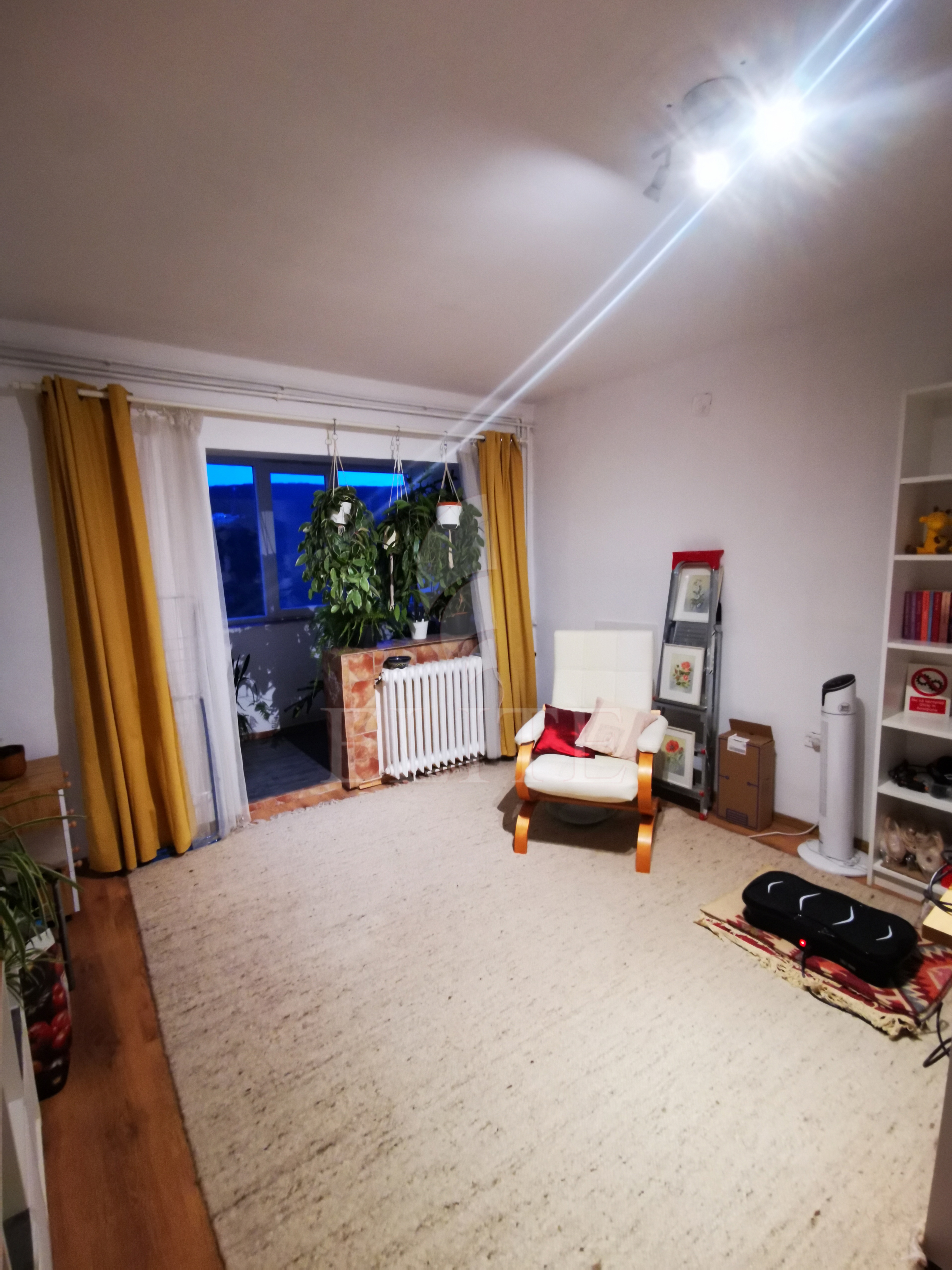 Apartament 2 camere în zona MC DONALDS-1193307