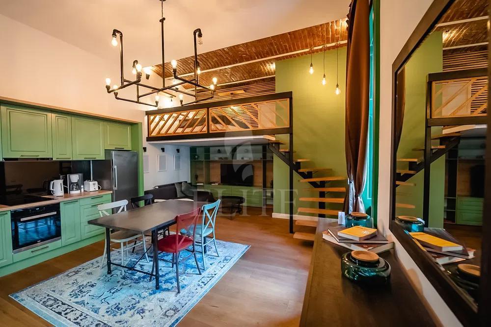 Apartament 3 camere în zona MAGAZINUL CENTRAL-1194206