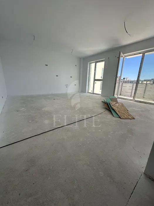 Apartament 3 camere în zona STRAZII CAMPINA-1195297