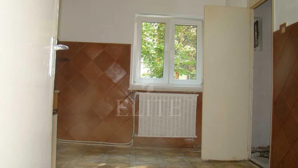 Apartament 3 camere în zona PADURII-1195326
