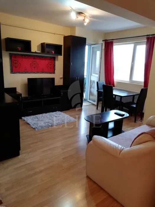 Apartament 3 camere în zona DIANA-1195859
