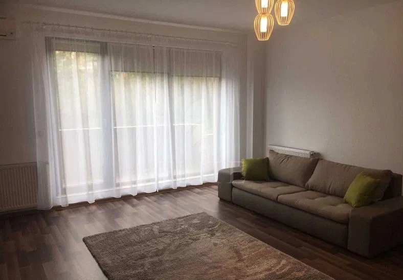 Apartament o camera în zona DAMBU ROTUND-1197406