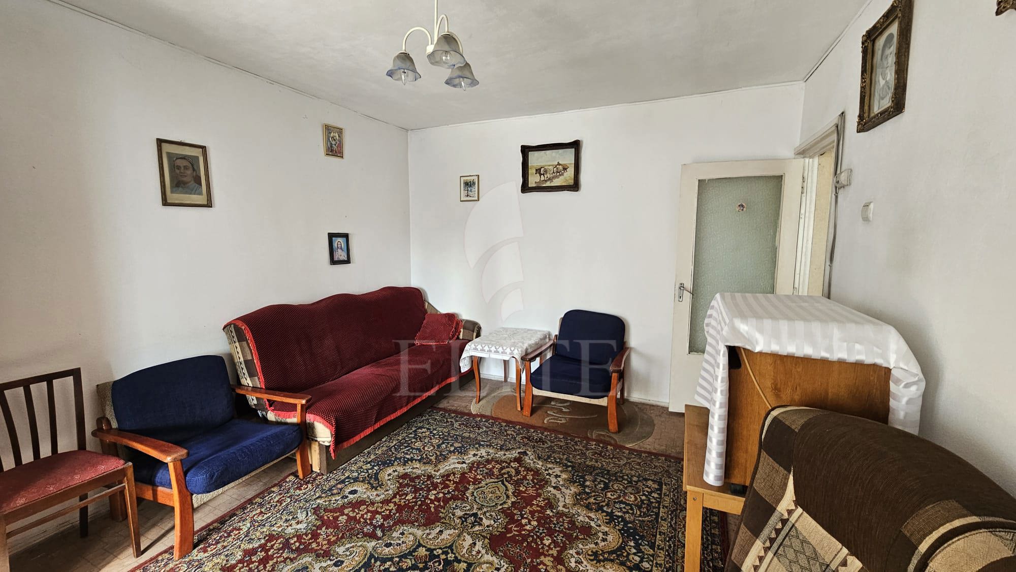 Apartament 2 camere în zona STRAZII AUREL VLAICU-1200720