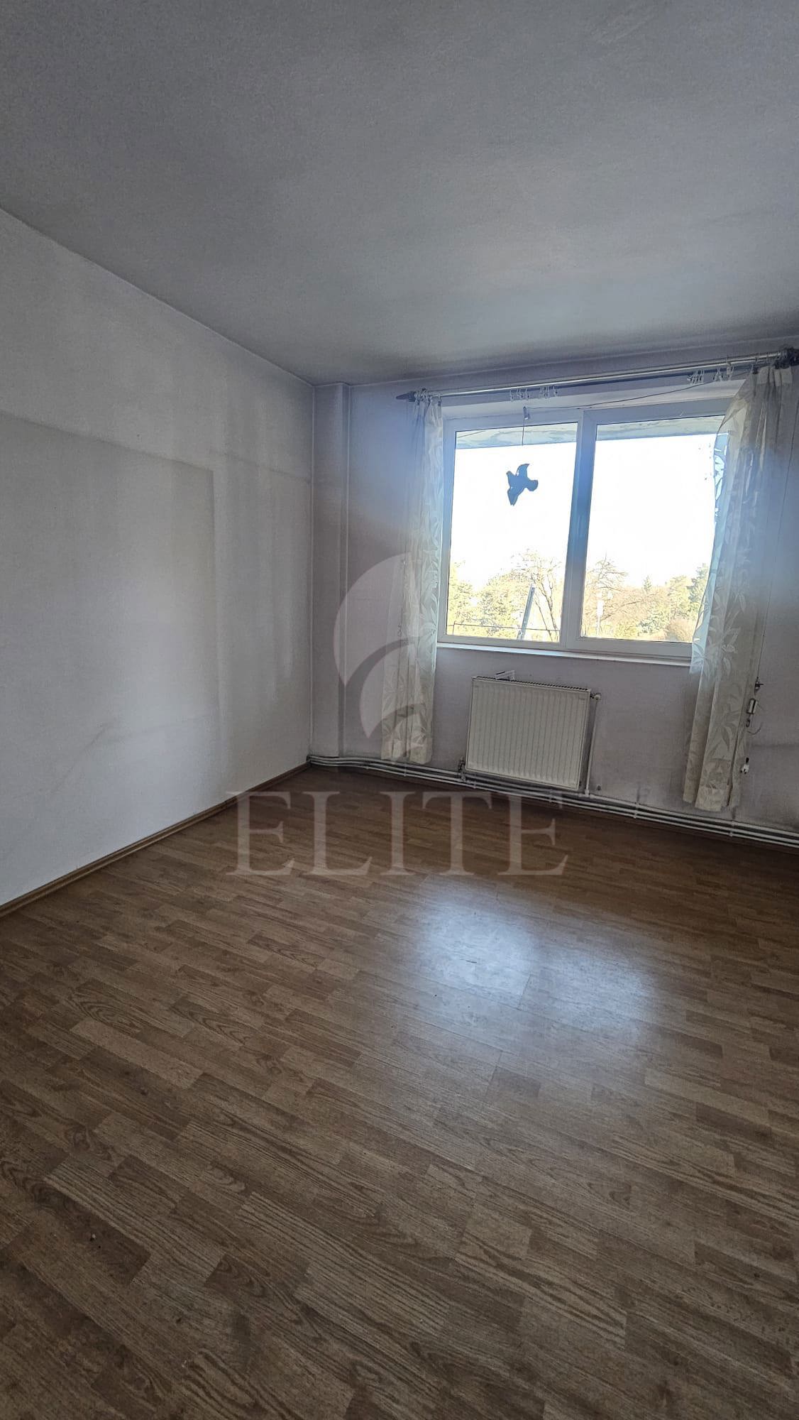 Apartament 2 camere în zona INTERSERVISAN-1203665