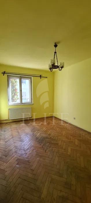 Apartament o camera în zona PIATA CIPARIU-1204628