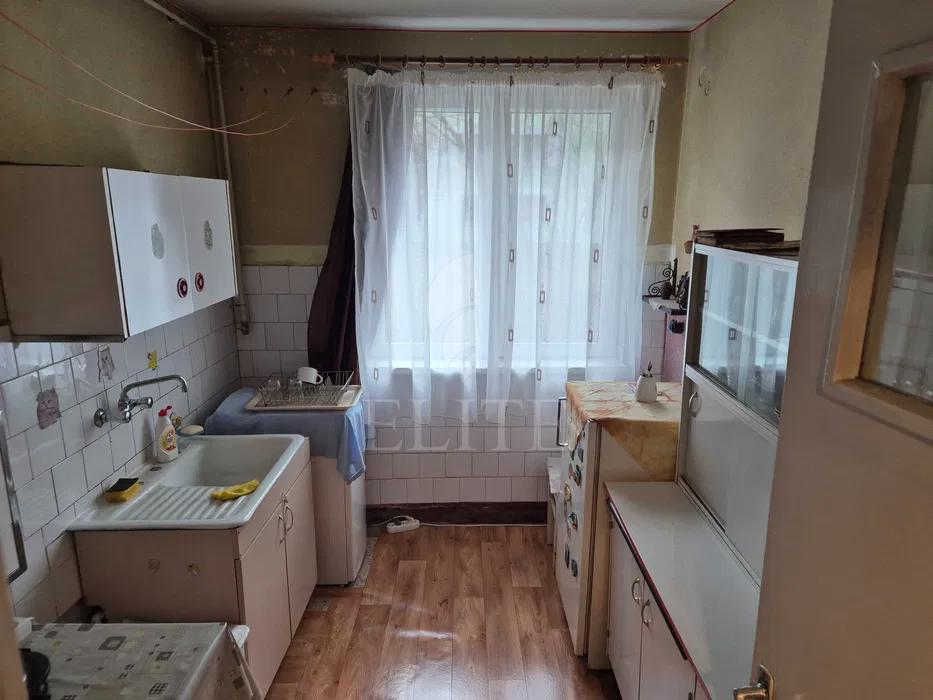 Apartament 2 camere în zona SEMICENTRALA-1210221