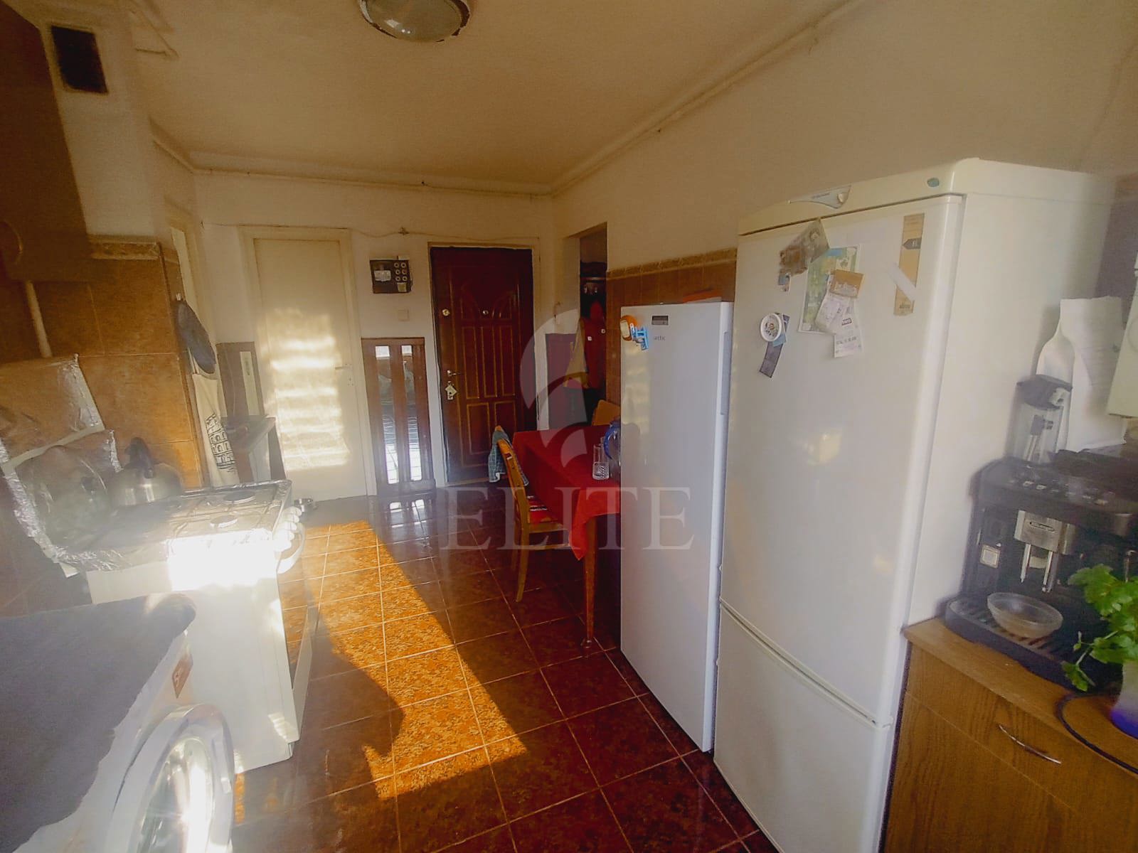 Apartament 4 camere în zona STRAZII GRIGORE ALEXANDRESCU-1210761