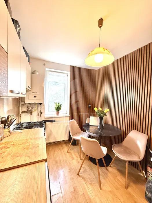 Apartament 3 camere în zona STRAZII SCARISOARA-1212146