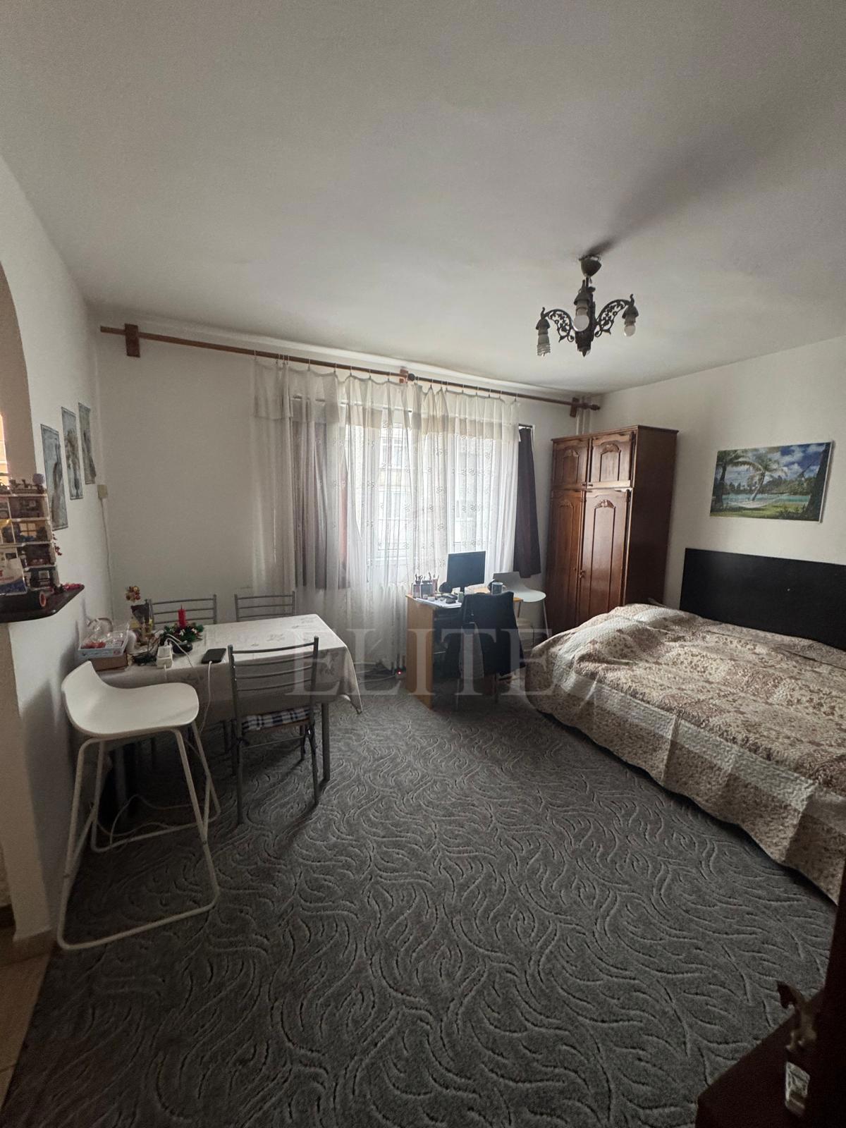 Apartament 3 camere în zona COMPLEX BIG-1212848