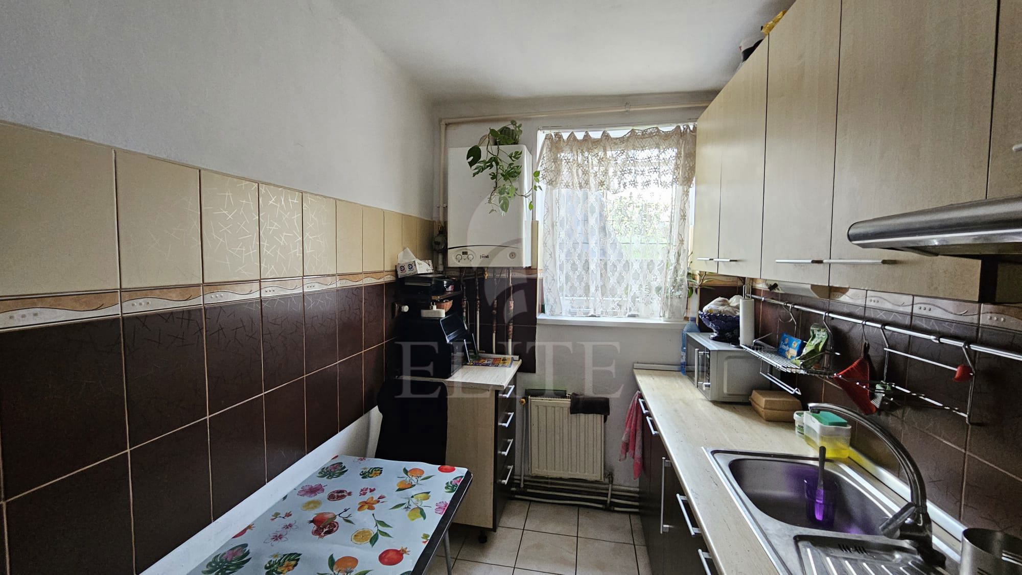 Apartament 2 camere în zona PARCUL FEROVIARILOR-1213836