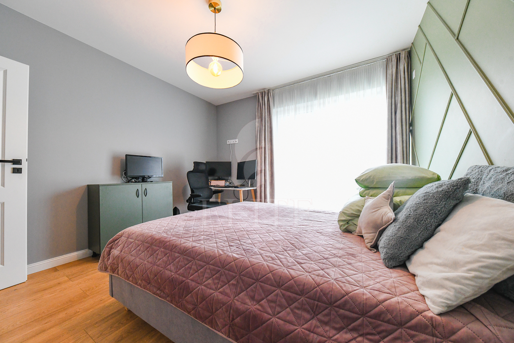 Apartament 3 camere în zona HOTEL TULIP-1214202