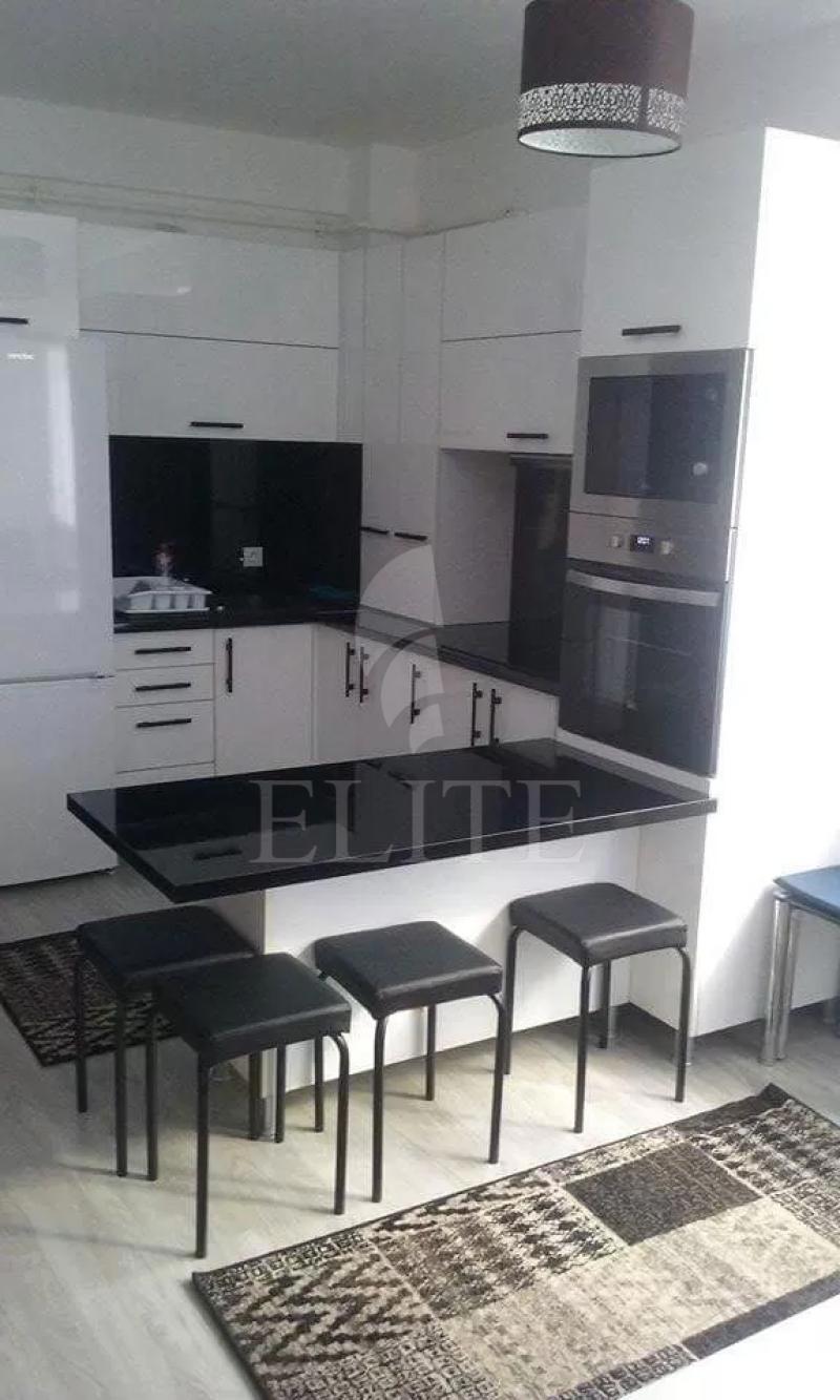 Apartament 3 camere în zona STRAZII TRIFOIULUI-1215273