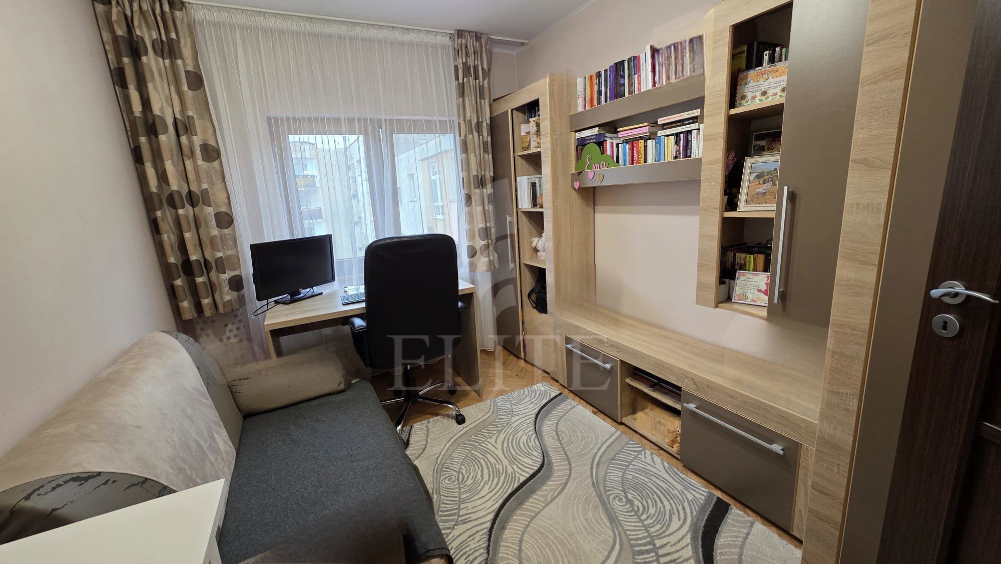 Apartament 3 camere în zona STRAZII CALEA FLORESTI-1215749