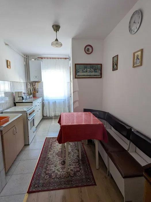 Apartament 4 camere în zona BIG-1216723