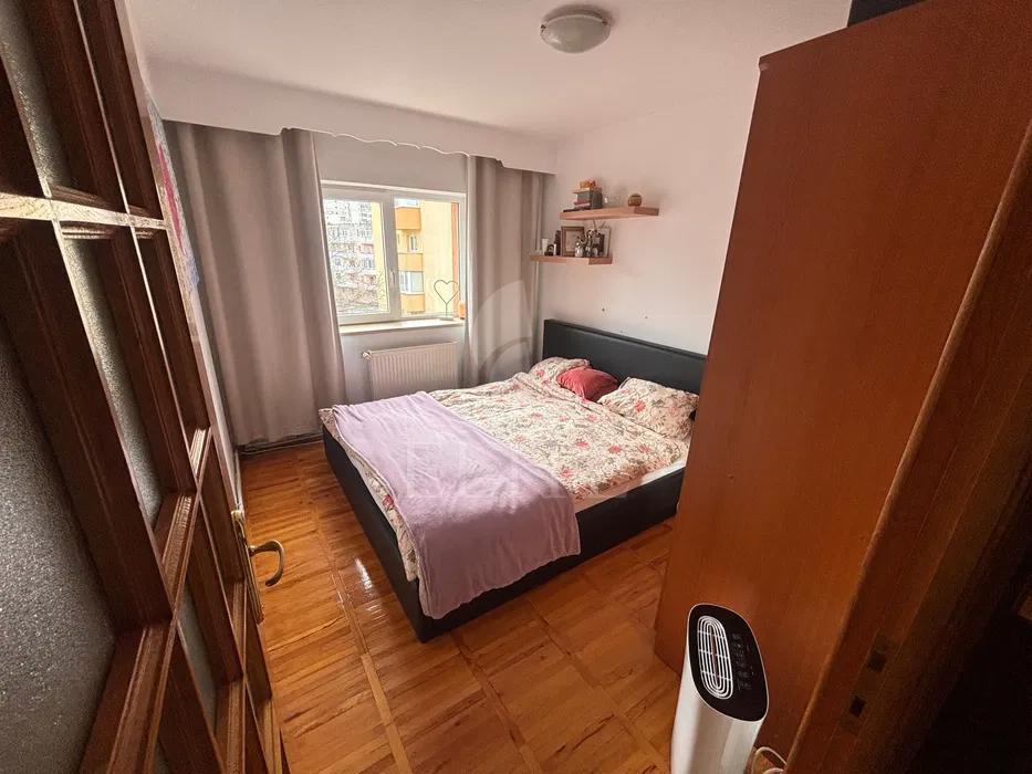 Apartament 4 camere în zona STRAZII FABRICII -1216783