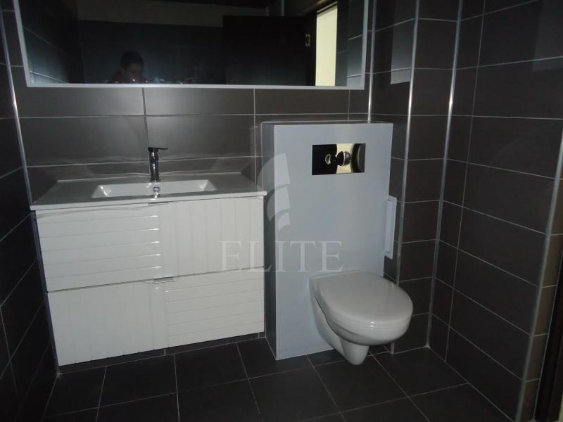 Apartament 3 camere în zona SEMICENTRALA-1217366