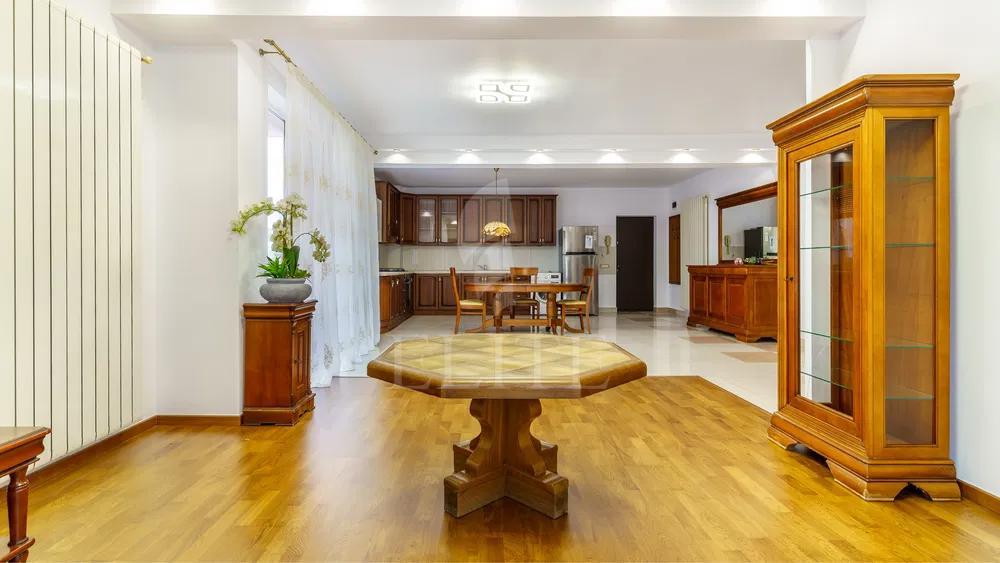 Apartament 3 camere în zona STRAZII ARTARULUI-1219435