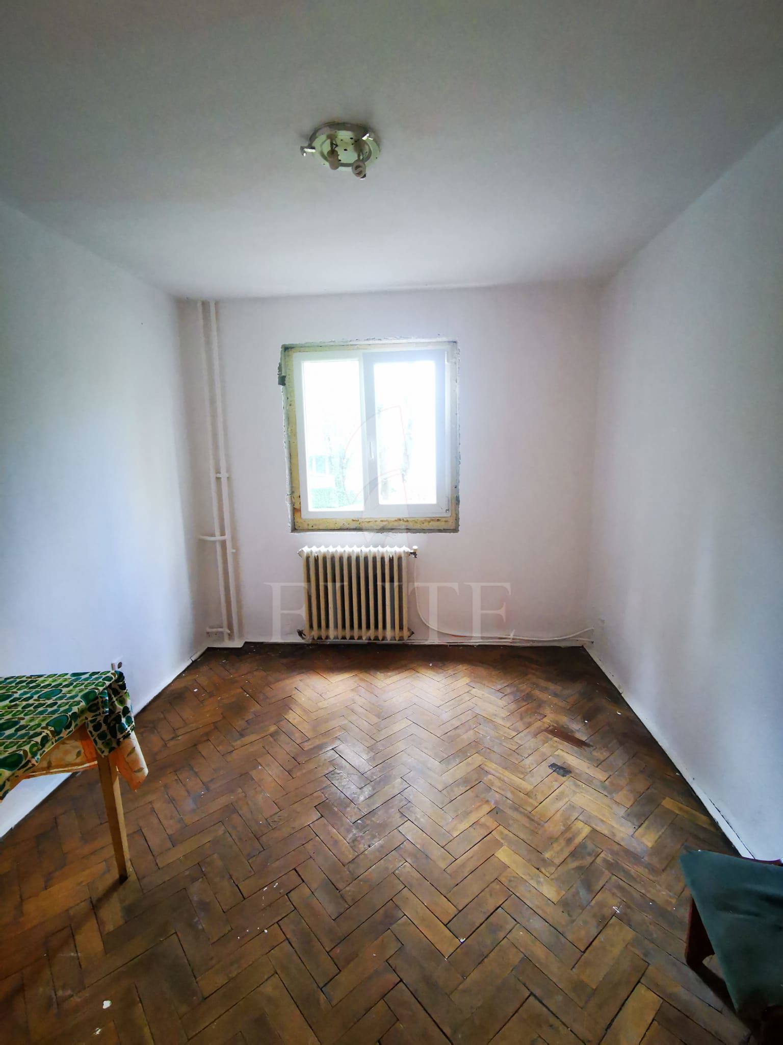 Apartament 3 camere în zona STRAZII GRIGORE ALEXANDRESCU-1219984