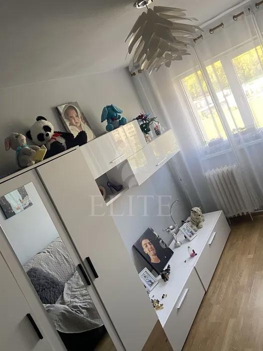 Apartament 4 camere în zona STRAZII MEHEDINTI-1220721