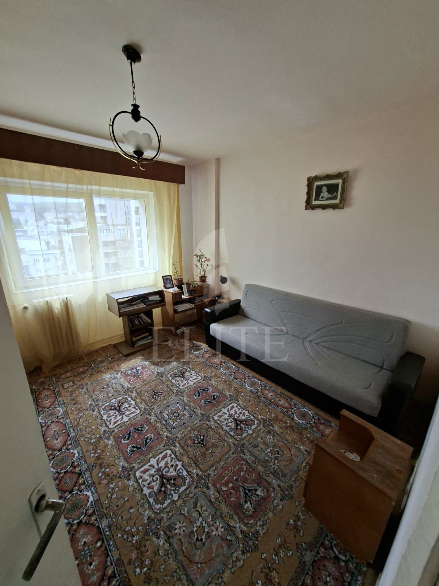 Apartament 4 camere în zona CALEA FLORESTI-1221167