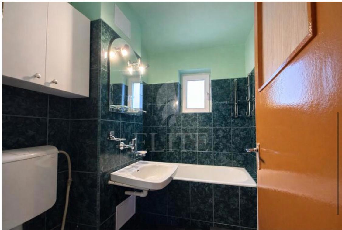 Apartament 3 camere în zona PROFI-1222096