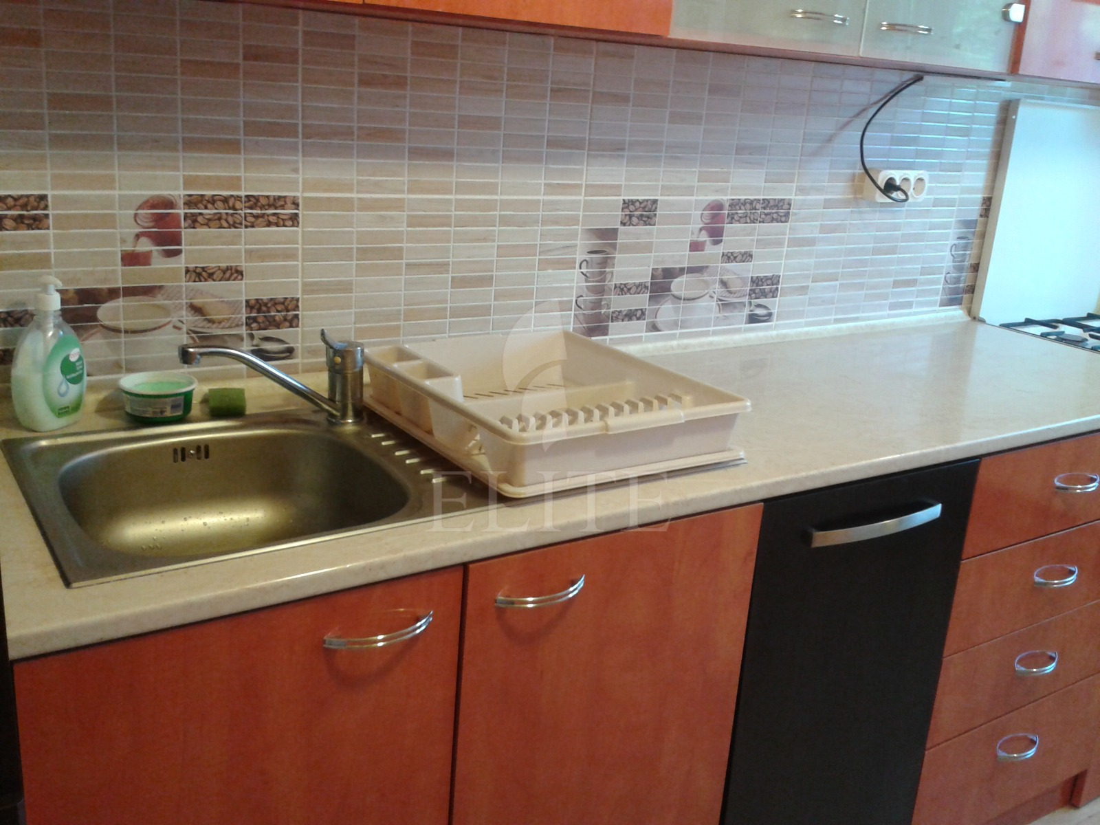 Apartament 3 camere în zona STRAZII BUCURESTI-1223057