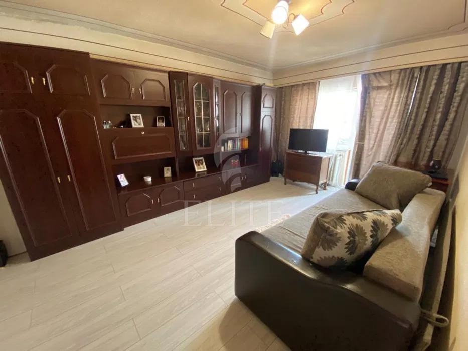 Apartament 3 camere în zona NICOLAE TITULESCU-1223742