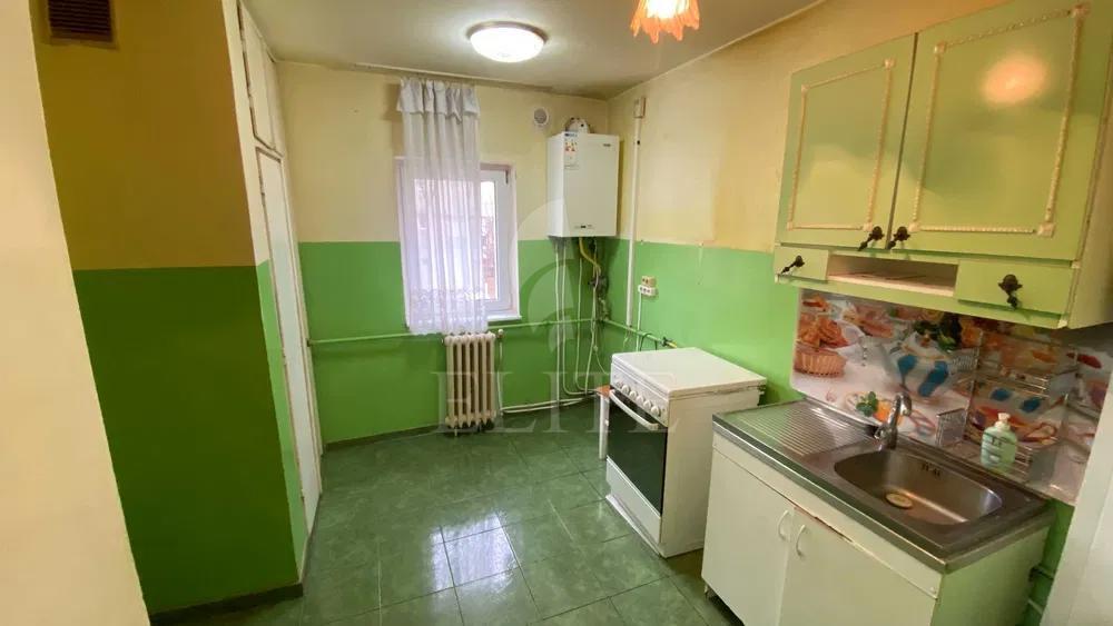 Apartament 4 camere în zona AUTOGARA-1224563