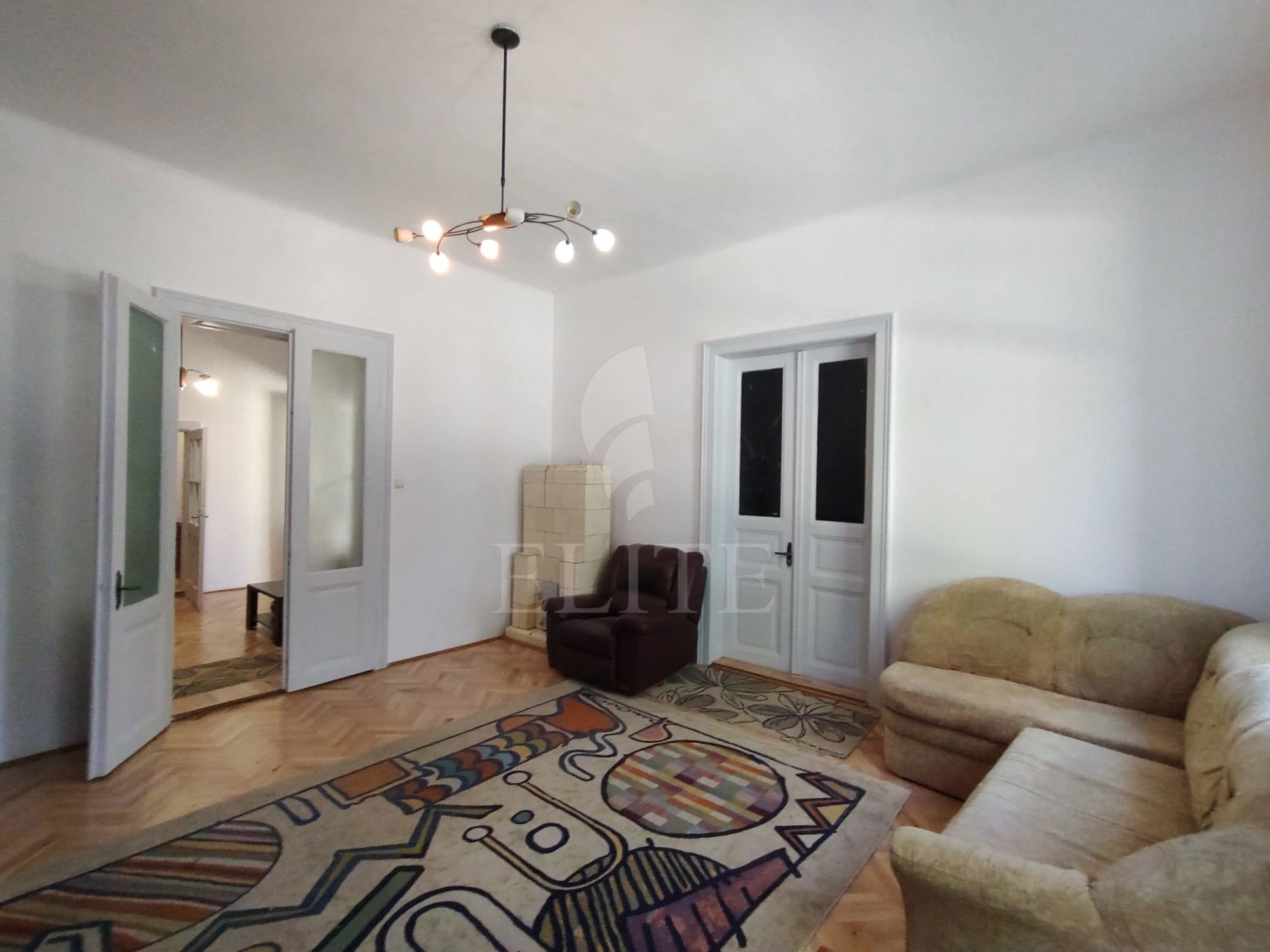 Casa / Casa 4 camere în zona CRISAN-1224945