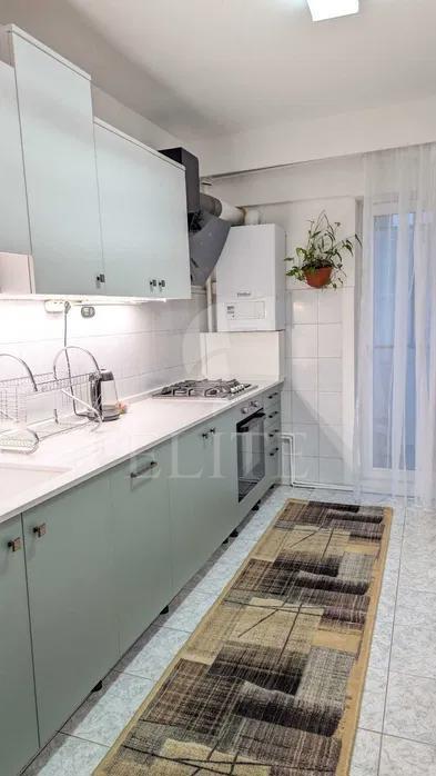 Apartament 4 camere în zona STRAZII AUREL VLAICU-1225870