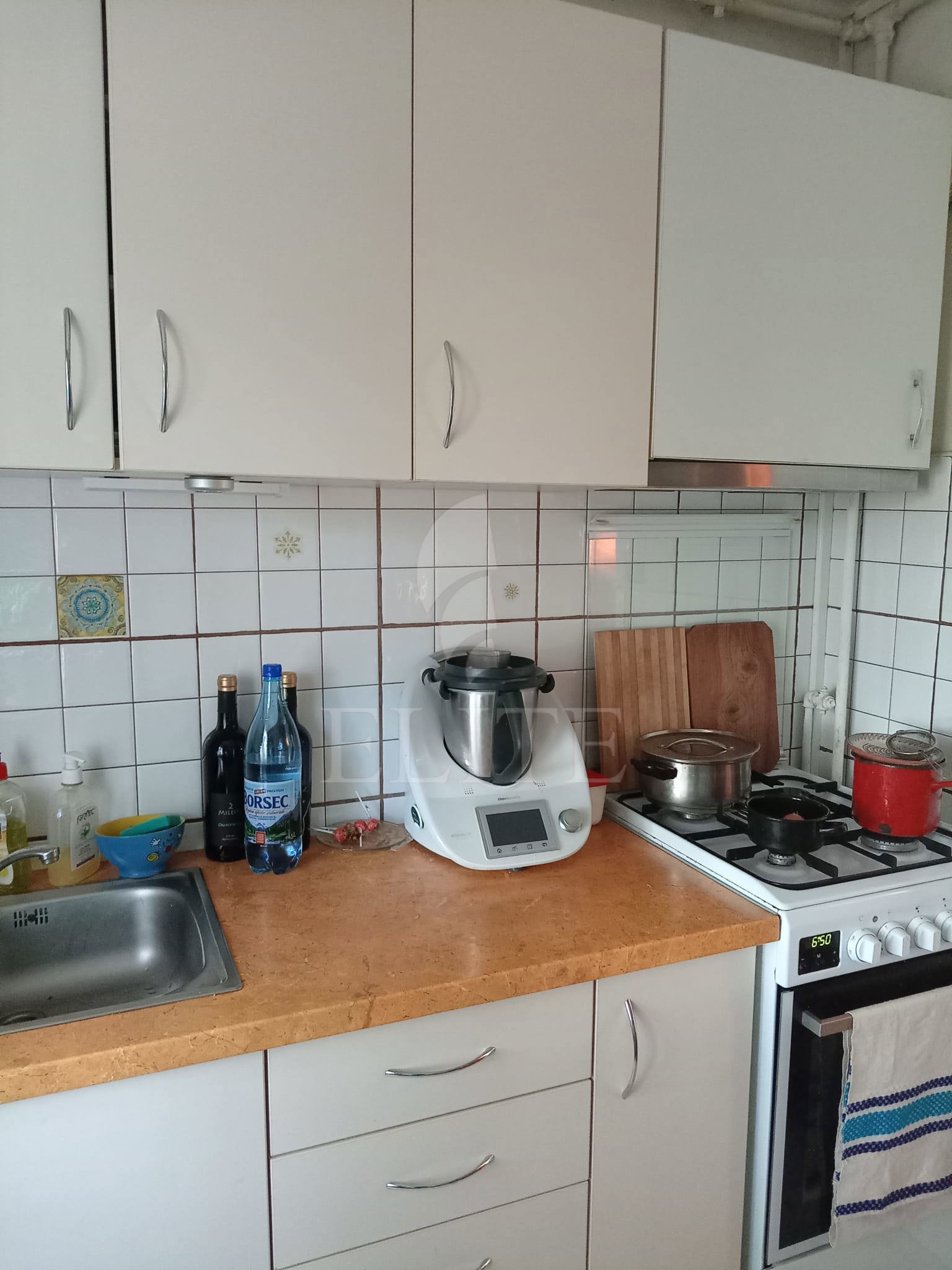 Apartament 3 camere în zona STRAZII GRIGORE ALEXANDRESCU-1227435