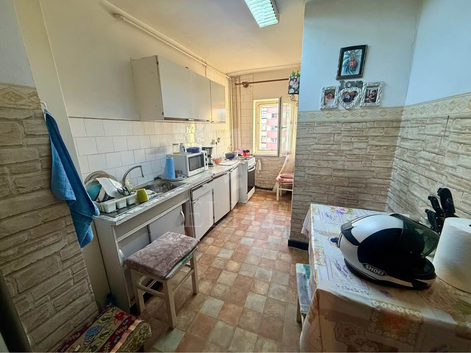 Apartament 4 camere în zona CALEA FLORESTI-1228400