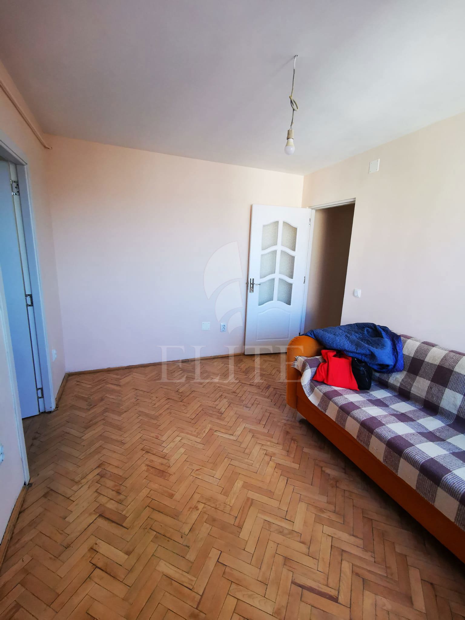 Apartament 3 camere în zona HERMES-1228459
