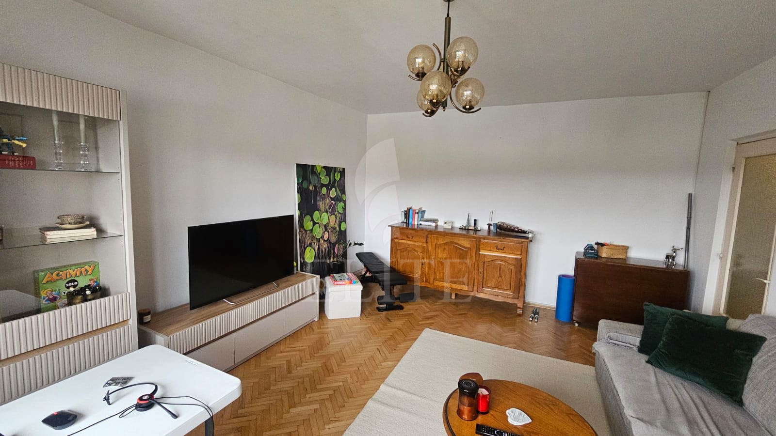 Apartament 3 camere în zona Calea Floresti-1228877