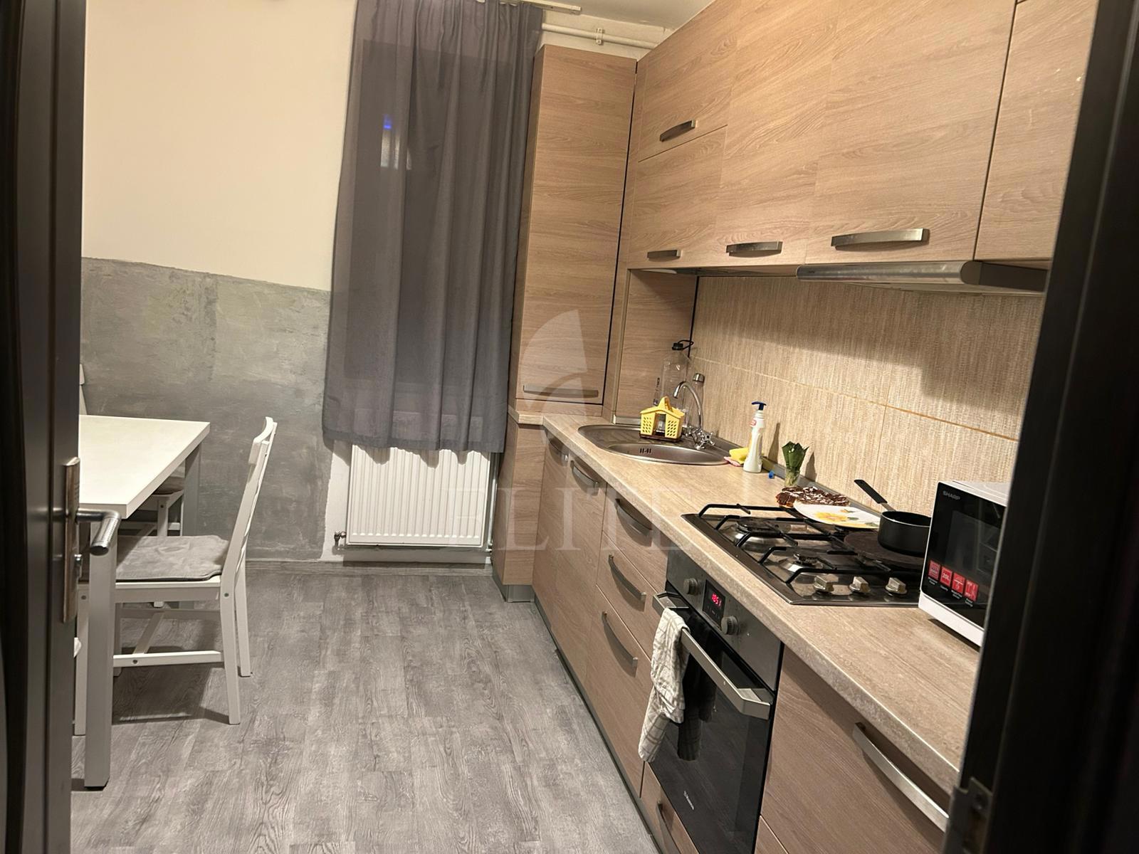 Apartament 2 camere în zona HOTEL ROYAL-1229038