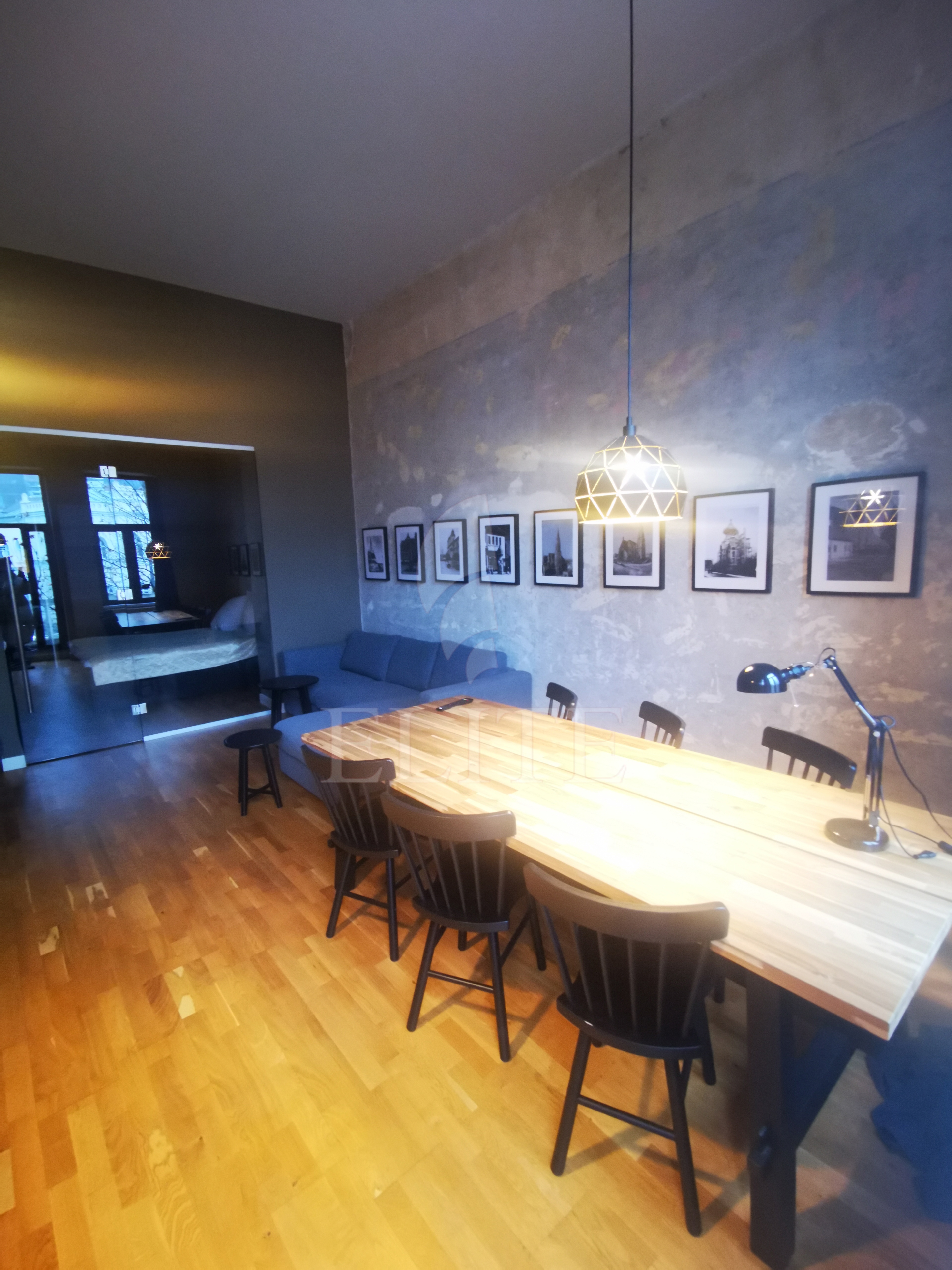 Apartament 3 camere în zona CENTRALA-1230121