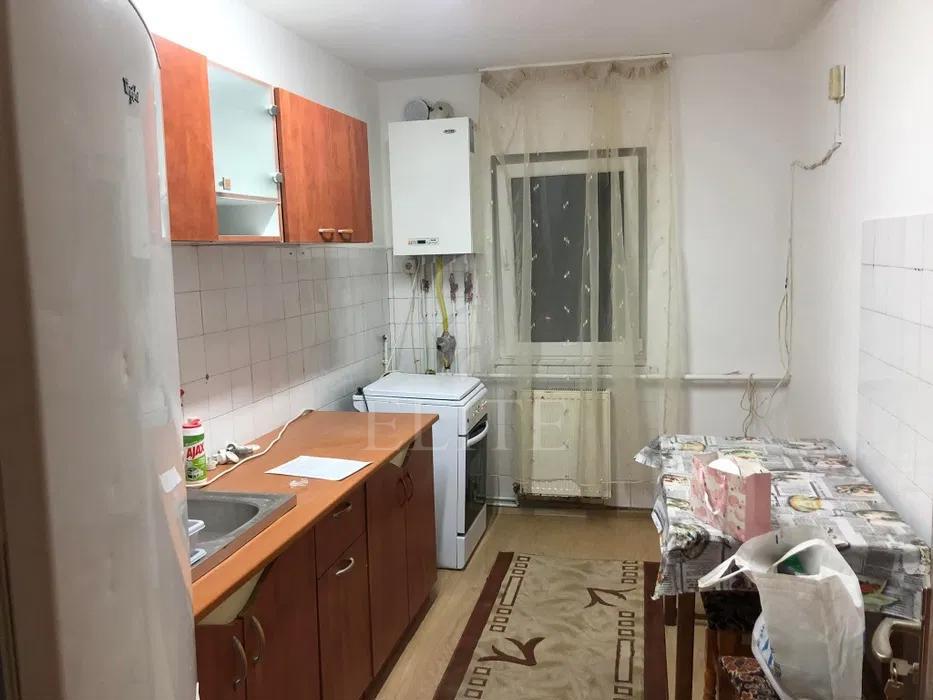 Apartament 3 camere în zona STRAZII TASNAD-1230659